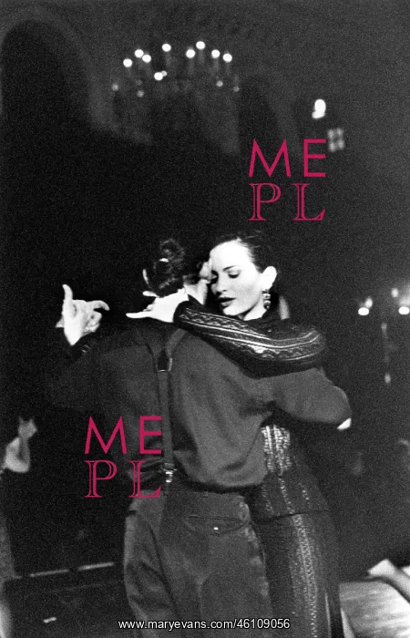  : Ballroom dancing couple