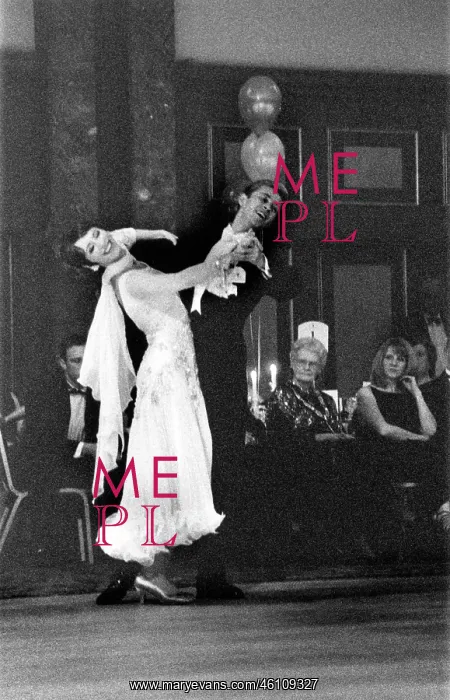 : Ballroom dancing couple in action : Ballroom dancing couple in action