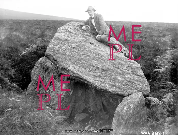 : A Ballyvermaght Cromlech or Dolmen, Ballycastle : A Ballyvermaght Cromlech or Dolmen, Ballycastle