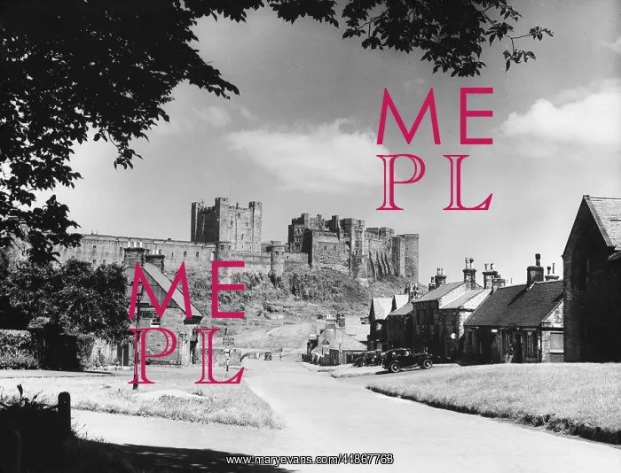 : BAMBURGH CASTLE : BAMBURGH CASTLE