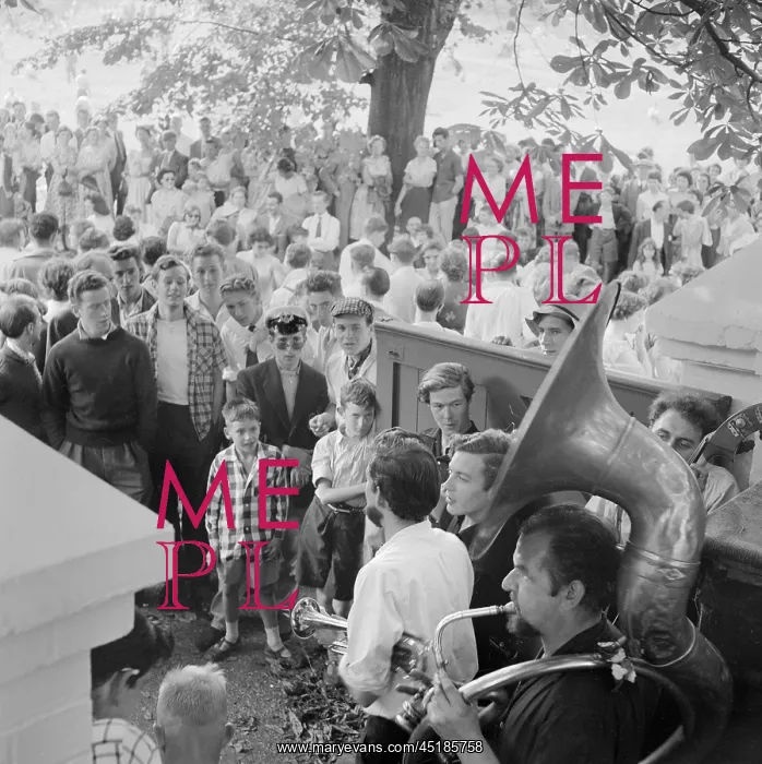 : Band In Hampstead, London : Band In Hampstead, London