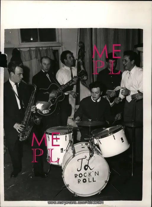 : Bands - Composers - Instruments - Musicians : Bands - Composers - Instruments - Musicians