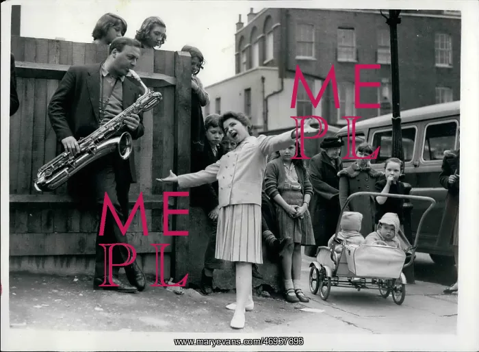 : Bands - Composers - Instruments - Musicians : Bands - Composers - Instruments - Musicians