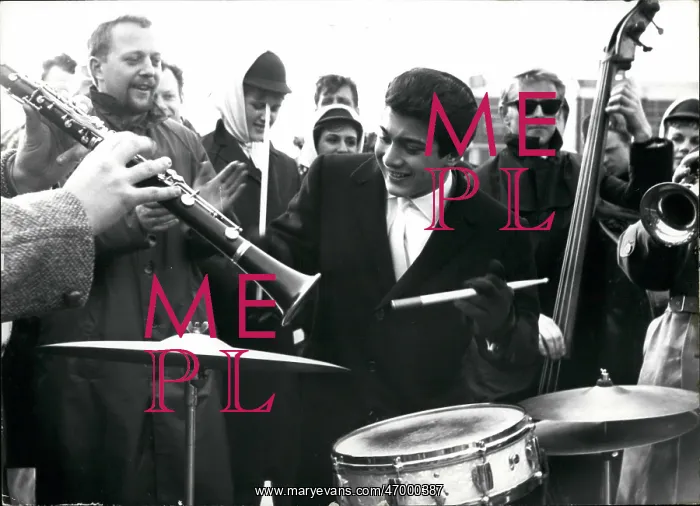 : Bands - Composers - Instruments - Musicians : Bands - Composers - Instruments - Musicians