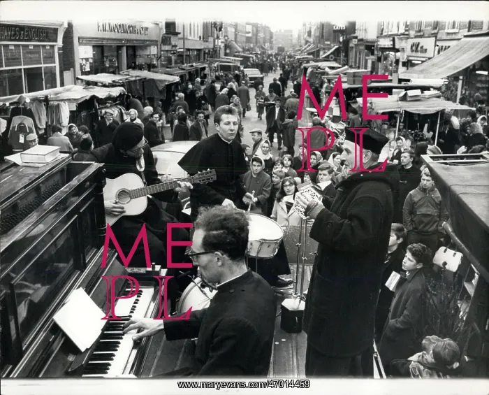 : Bands - Composers - Instruments - Musicians : Bands - Composers - Instruments - Musicians