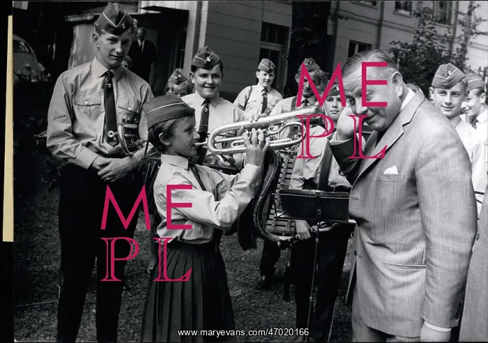 : Bands - Composers - Instruments - Musicians : Bands - Composers - Instruments - Musicians