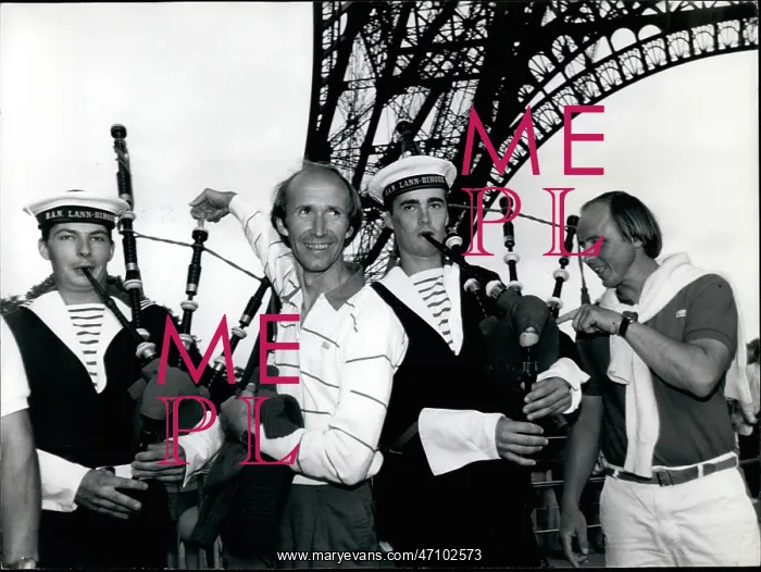 : Bands - Composers - Instruments - Musicians : Bands - Composers - Instruments - Musicians