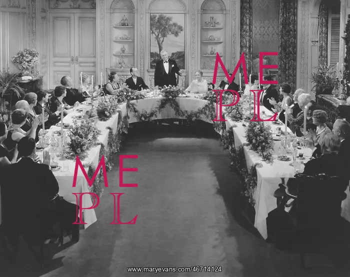 : BANQUET TABLE : BANQUET TABLE