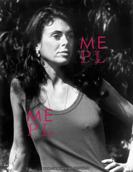 : Bara Byrnes - actress : Bara Byrnes - actress