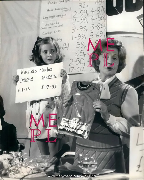 : Barbara Castle makes price comparisons : Barbara Castle makes price comparisons