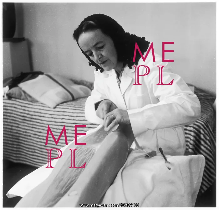 : BARBARA HEPWORTH, British sculptor : BARBARA HEPWORTH, British sculptor