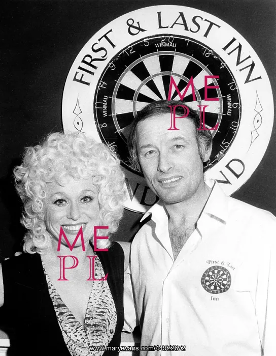 : Barbara Windsor at Darts Marathon, Cornwall : Barbara Windsor at Darts Marathon, Cornwall