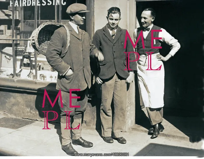 : Barber and two passing gentlemen having a chat : Barber and two passing gentlemen having a chat