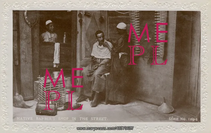 : Barber's Shop in the street in Egypt : Barber's Shop in the street in Egypt