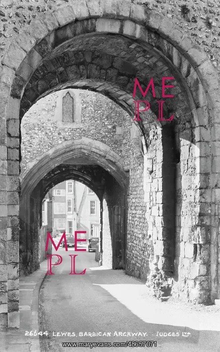 : Barbican Archway in Lewes : Barbican Archway in Lewes