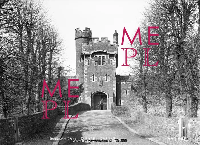 : Barbican Gate, Glenarm Castle : Barbican Gate, Glenarm Castle
