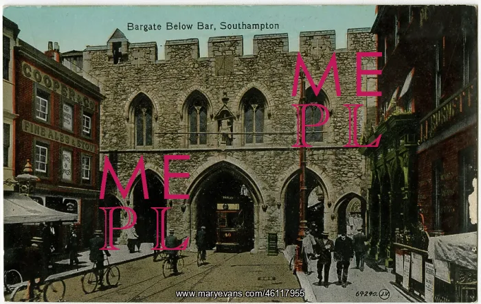 : Bargate Below Bar, Southampton, Hampshire : Bargate Below Bar, Southampton, Hampshire