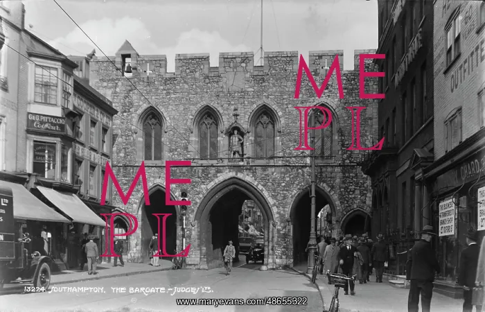 : The Bargate in Southampton : The Bargate in Southampton