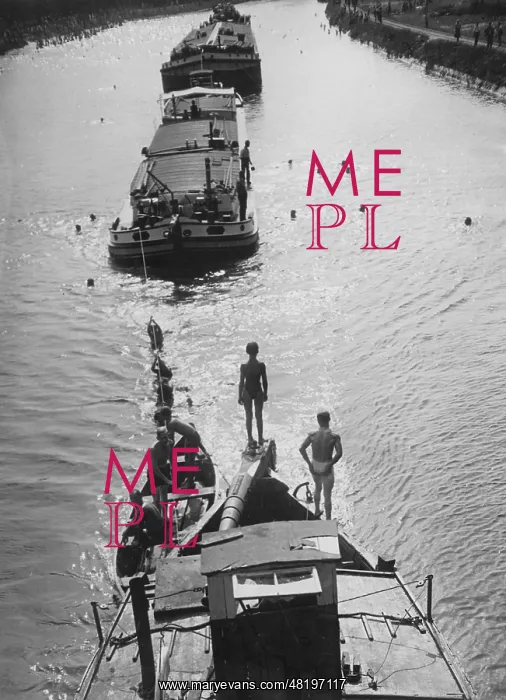: Barges on the Teltow Canal, 1935 : Barges on the Teltow Canal, 1935