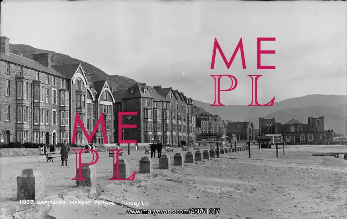: Barmouth Marine Parade : Barmouth Marine Parade