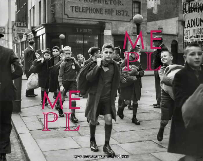 : Barnardo boys in London during evacuation : Barnardo boys in London during evacuation