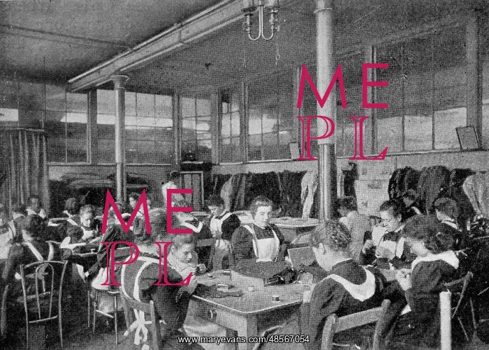 : Barnardo's Barkingside Dressmaking Class : Barnardo's Barkingside Dressmaking Class