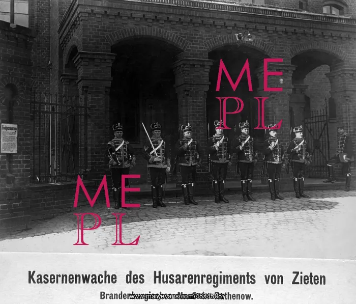 : Barracks guard of the Hussars Regiment of Zieten, 1913 : Barracks guard of the Hussars Regiment of Zieten, 1913