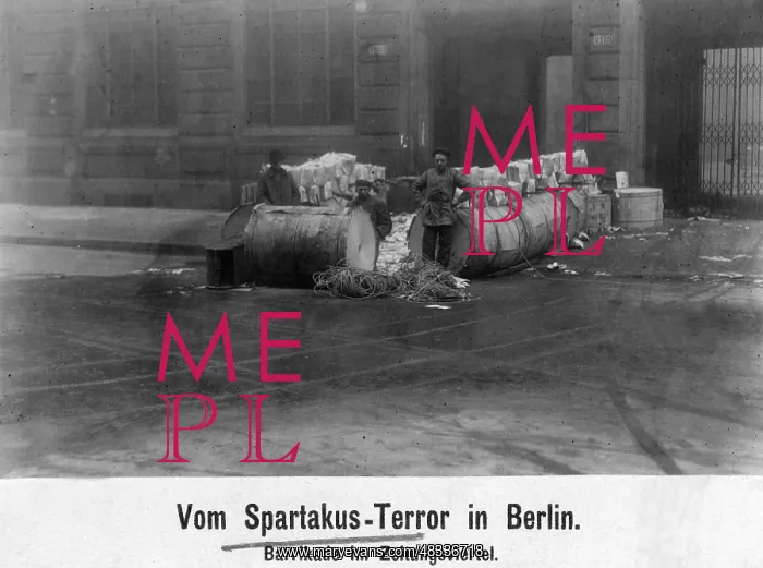 : Barricade in front of the Mossehaus, 1919 : Barricade in front of the Mossehaus, 1919