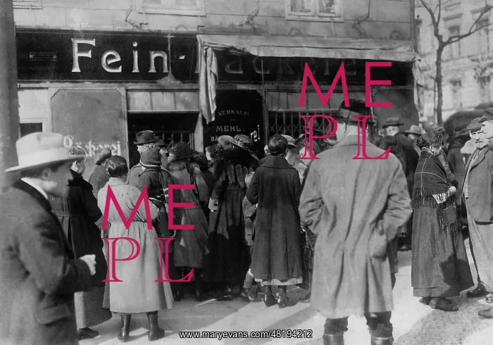 : Barricaded bakery in Berlin, 1923 : Barricaded bakery in Berlin, 1923