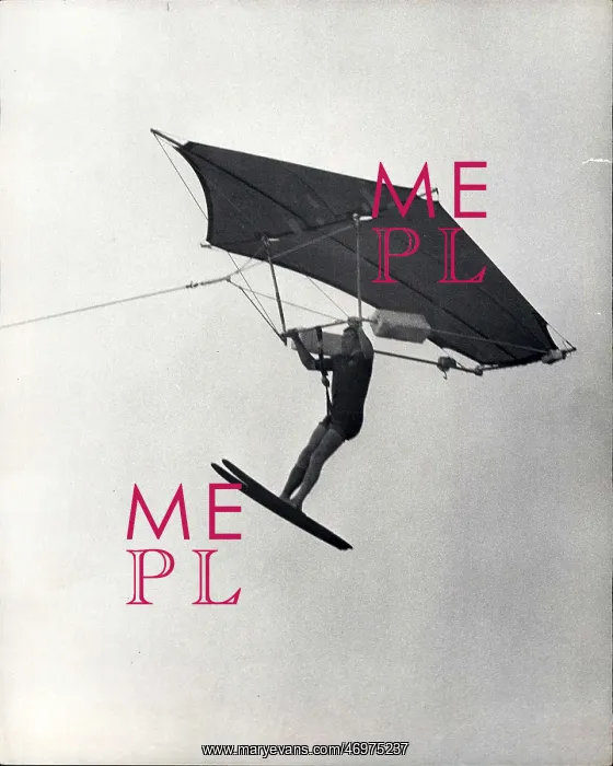 : Barry O'Connell demonstrates kite flying, Sonning, Berkshire : Barry O'Connell demonstrates kite flying, Sonning, Berkshire