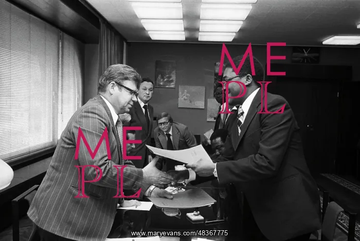 : Barthelemy Yangongo visits USSR : Barthelemy Yangongo visits USSR