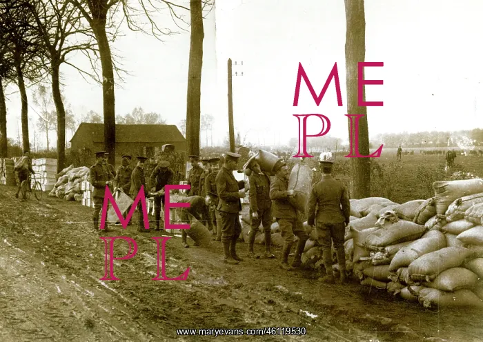 : Base Post Office near fighting lines, WW1 : Base Post Office near fighting lines, WW1