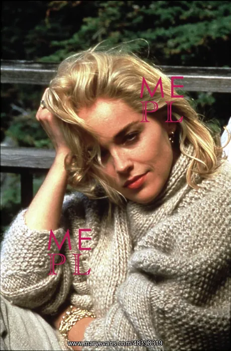 : BASIC INSTINCT : BASIC INSTINCT