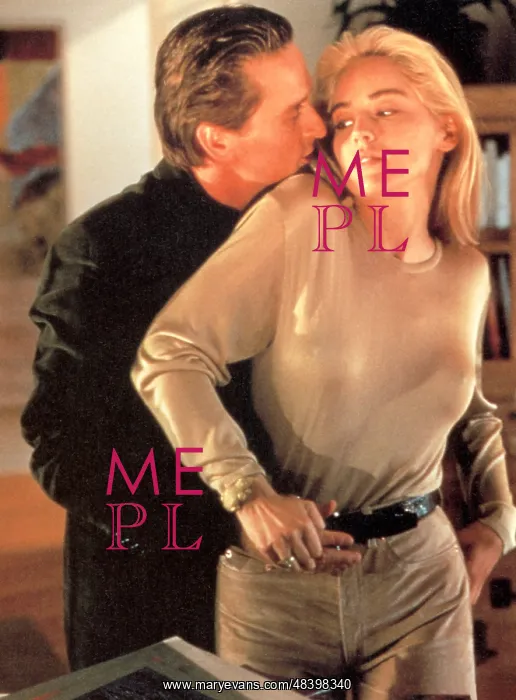 : BASIC INSTINCT : BASIC INSTINCT