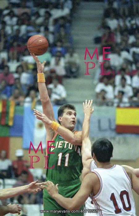 : Basketball match during 1992 Summer Olympic Games : Basketball match during 1992 Summer Olympic Games