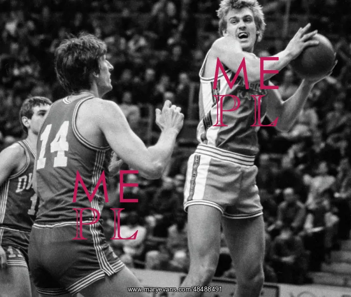 : Basketball player Einikis Gintaras : Basketball player Einikis Gintaras