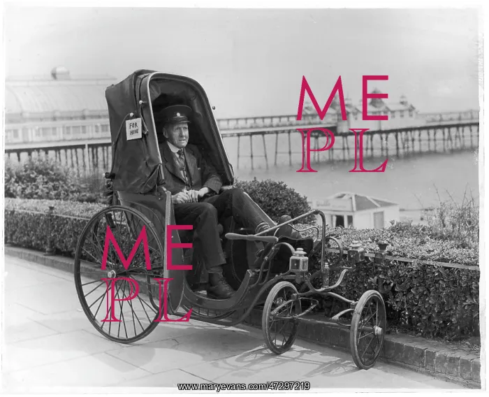: Bath Chair at Eastbourne : Bath Chair at Eastbourne