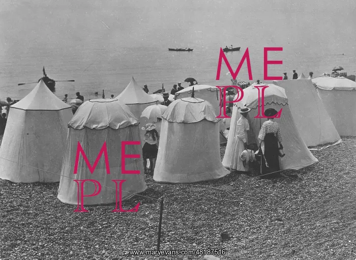 : Bathers at a Folkestone beach, 1911 : Bathers at a Folkestone beach, 1911