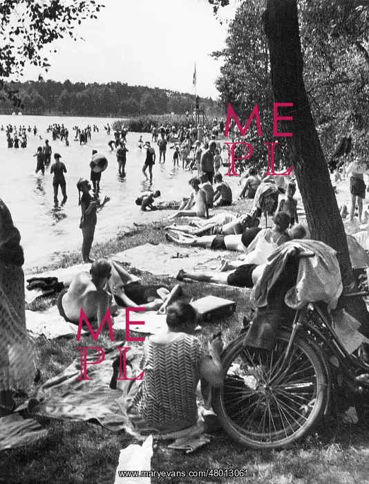 : Bathers at Langer See, 1938 : Bathers at Langer See, 1938