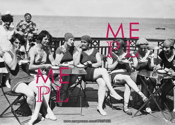 : Bathers in Margate, 1926 : Bathers in Margate, 1926