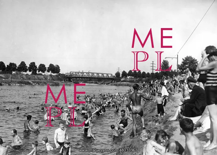 : Bathers at the Teltow Canal in Berlin, 1932 : Bathers at the Teltow Canal in Berlin, 1932