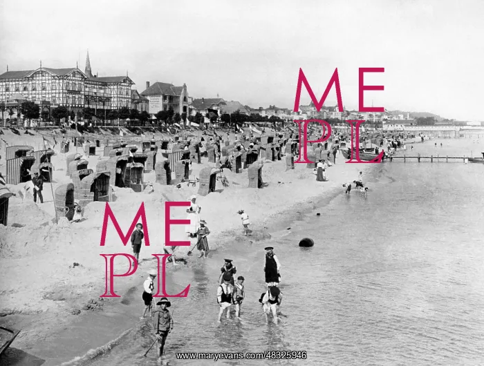 : The bathing beach Binz on Ruegen, 1908 : The bathing beach Binz on Ruegen, 1908