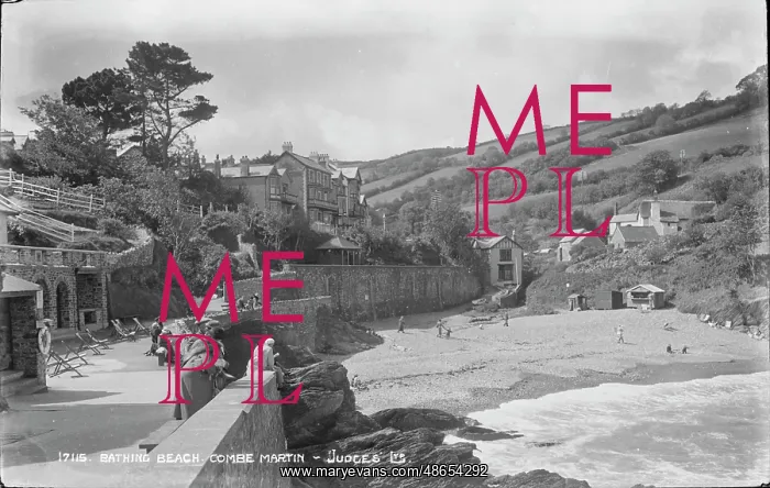 : Bathing Beach at Combe Martin : Bathing Beach at Combe Martin