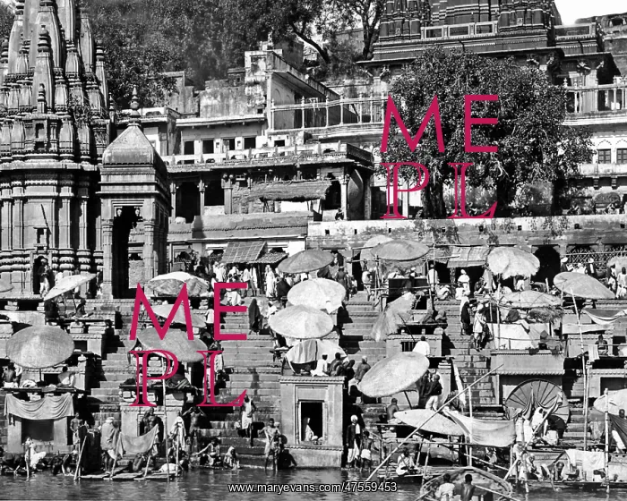 : Bathing ghat, Benares (Varanasi), India : Bathing ghat, Benares (Varanasi), India