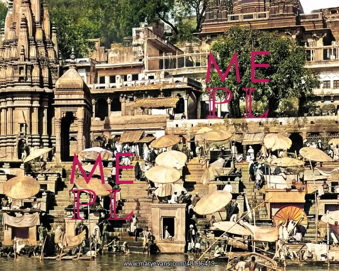 : Bathing ghat, Benares (Varanasi), India : Bathing ghat, Benares (Varanasi), India