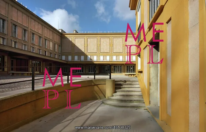 : Batiment Perret, Le Mobilier National, Paris, France : Batiment Perret, Le Mobilier National, Paris, France