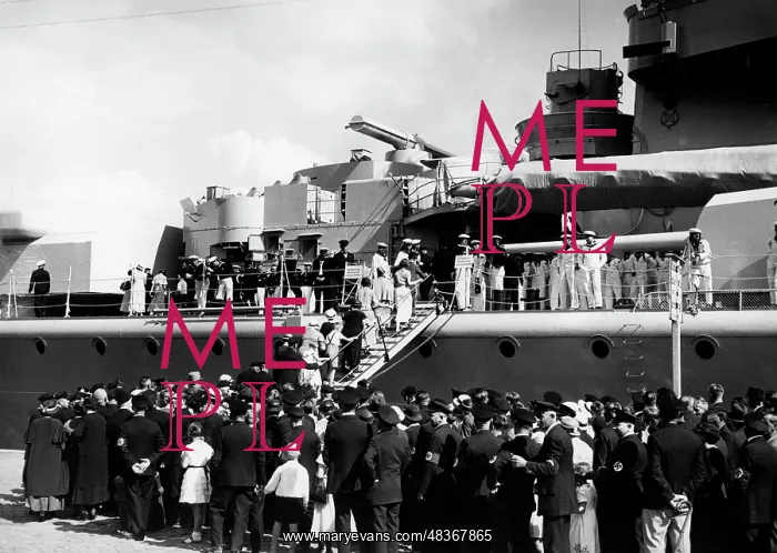 : Battleship Admiral Scheer in Stettin, 1936 : Battleship Admiral Scheer in Stettin, 1936