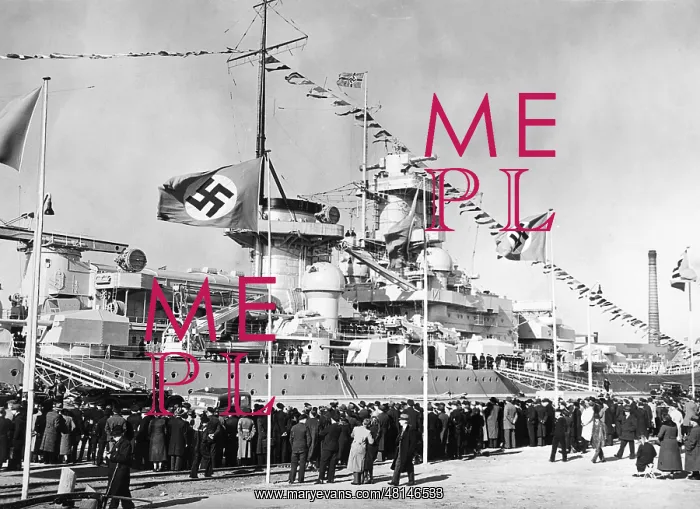: The battleship Scharnhorst in Wilhelmshaven, 1939 : The battleship Scharnhorst in Wilhelmshaven, 1939