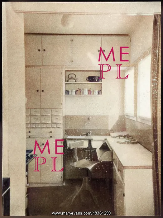  : BAUHAUS KITCHEN