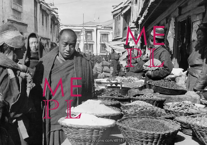 : Bazaar in Lhasa, 1938 / 39 : Bazaar in Lhasa, 1938 / 39